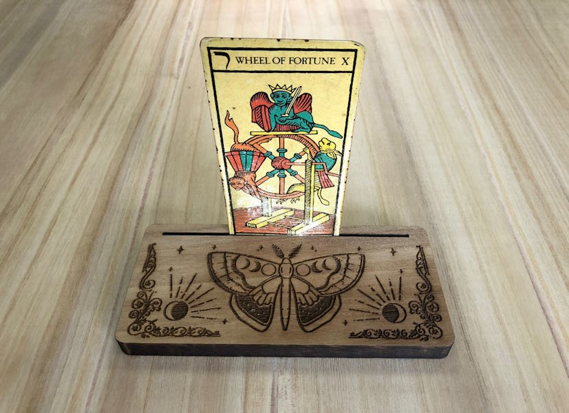 Expositor Cartas del Tarot Polilla